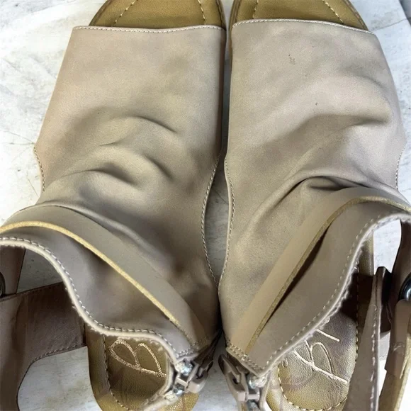 Blowfish Malibu Women's Balla Sandal Faux Suede Nude Blush 9.5 Slouch Zip - Picture 8 of 9